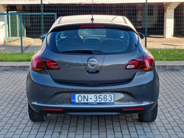 Opel Astra 2014 