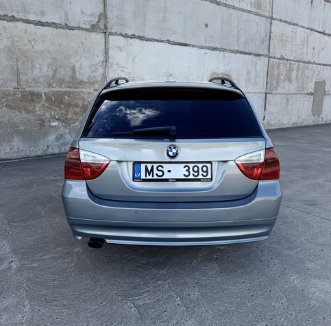 BMW 320 2008 