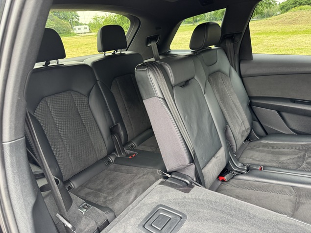 Audi Q7 2016 