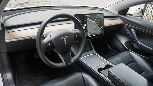 Tesla Model 3 2021 