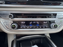 BMW 750 2017s