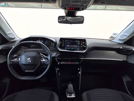 Peugeot 208 2021s
