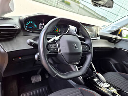 Peugeot 208 2021s
