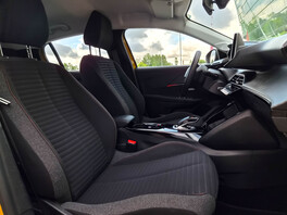 Peugeot 208 2021s