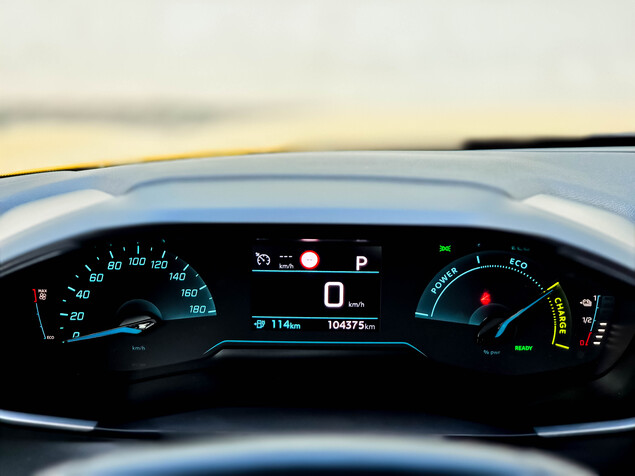 Peugeot 208 2021 