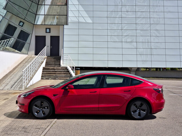 Tesla Model 3 2021 