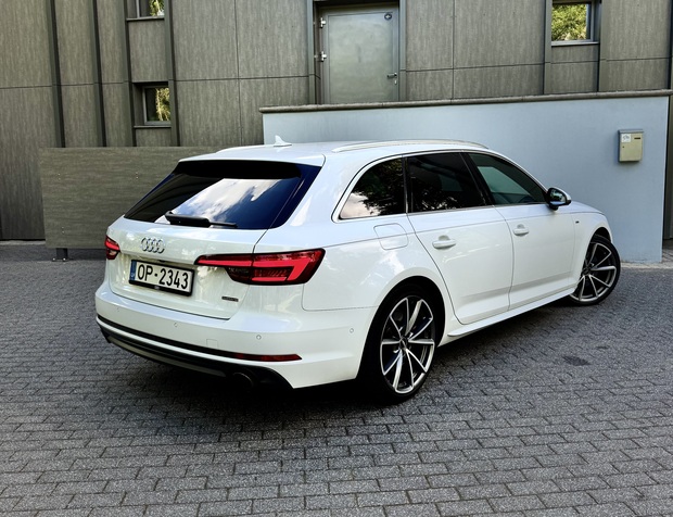 Audi A4 2016 