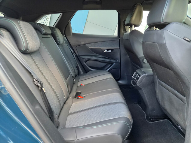 Peugeot 3008 2023 