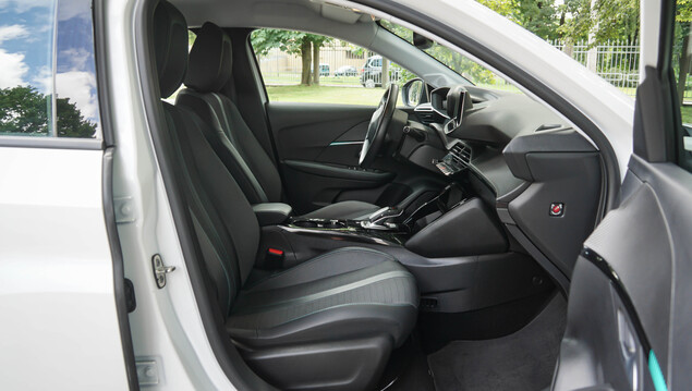 Peugeot 208 2020 