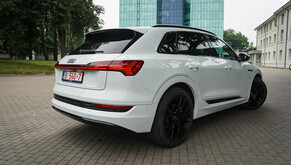 Audi E-tron 2022s