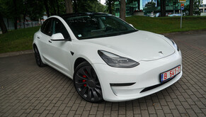 Tesla Model 3 2021s