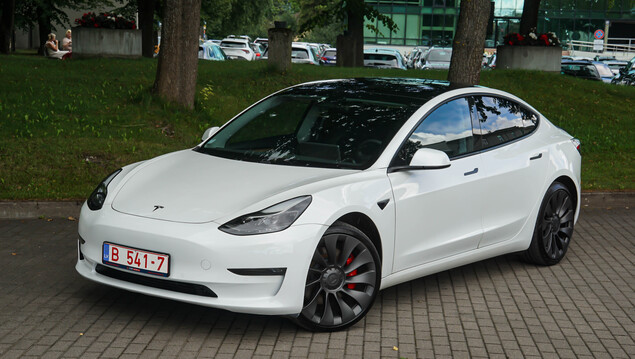 Tesla Model 3 2021 