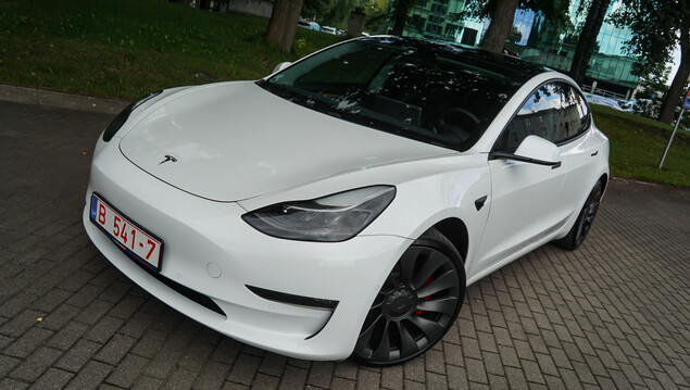 Tesla Model 3 2021 