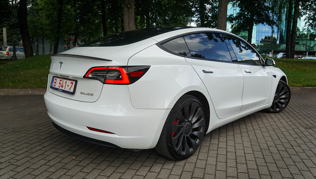 Tesla Model 3 2021 