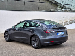 Tesla Model 3 2019s