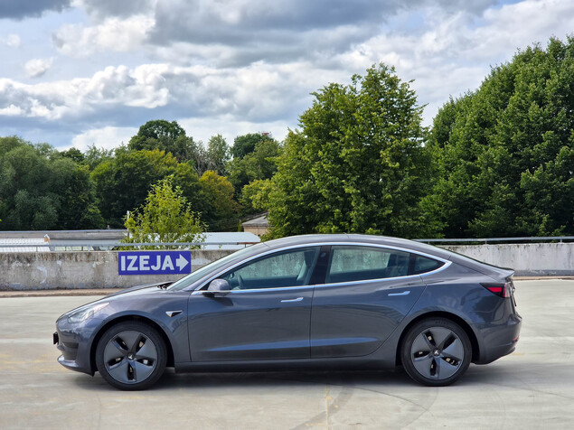 Tesla Model 3 2019 