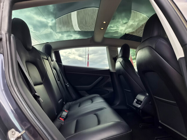Tesla Model 3 2019 