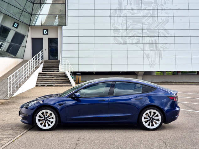 Tesla Model 3 2021 