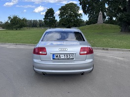 Audi A8 2005s