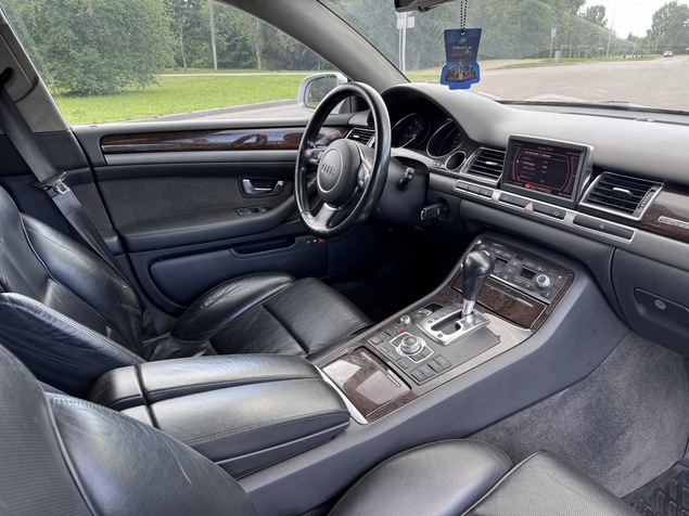 Audi A8 2005 