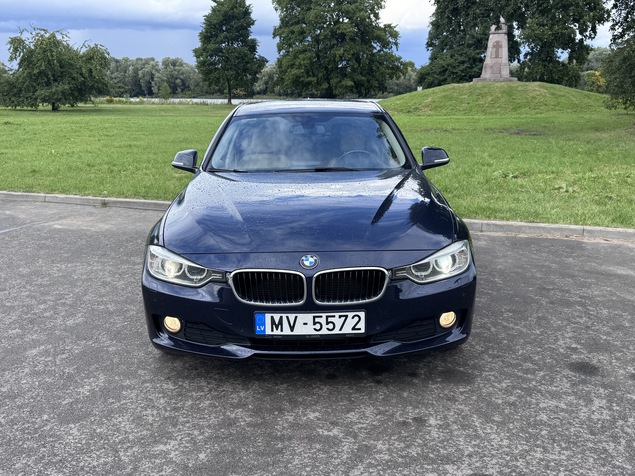 BMW 320 2014 