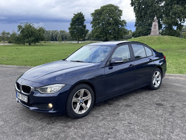 BMW 320 2014 
