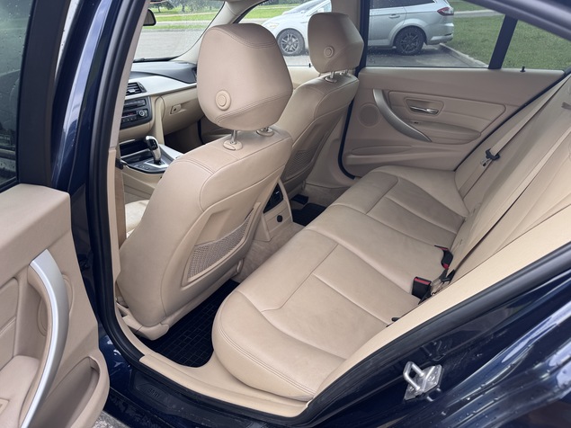 BMW 320 2014 