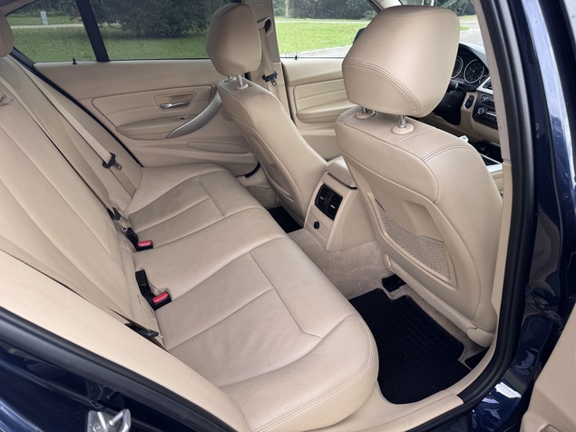 BMW 320 2014 