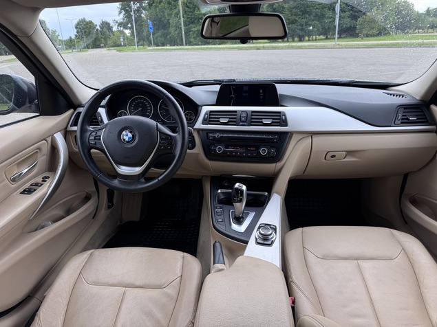 BMW 320 2014 