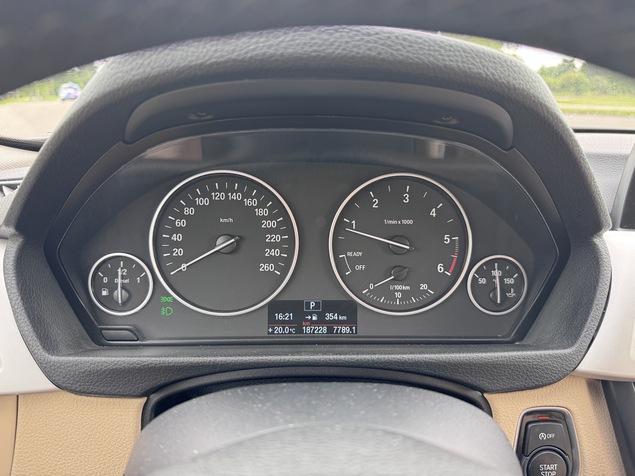 BMW 320 2014 