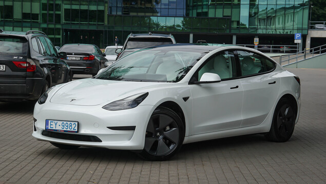 Tesla Model 3 2021 