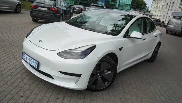 Tesla Model 3 2021 