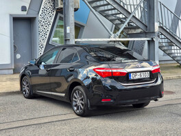 Toyota Corolla 2015s