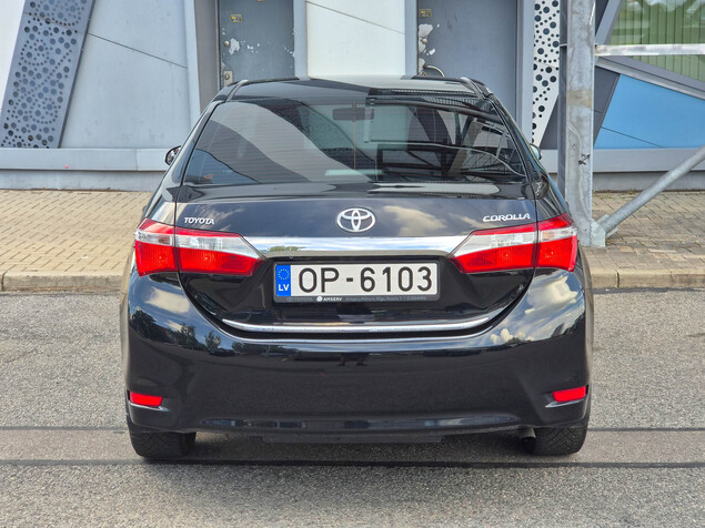 Toyota Corolla 2015 