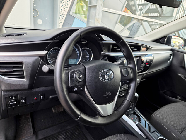 Toyota Corolla 2015 