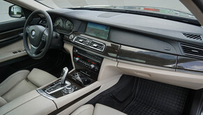 BMW 740 2011s