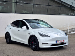 Tesla Model Y 2022s