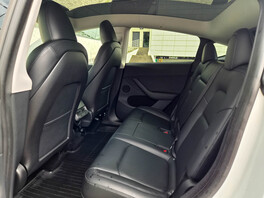 Tesla Model Y 2022s