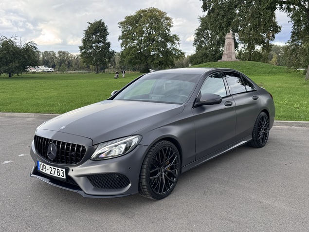 Mercedes-Benz C 200 2015 