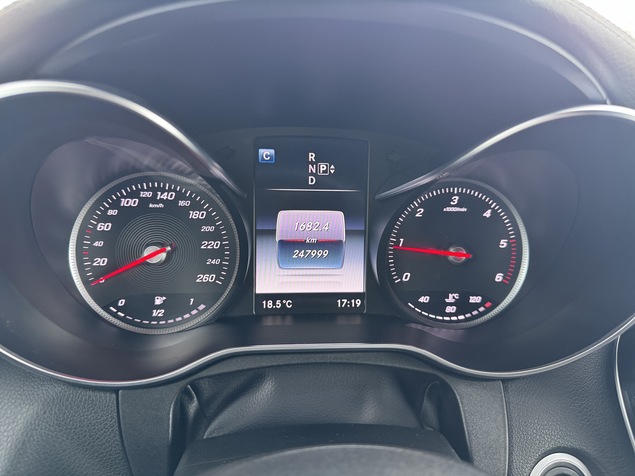 Mercedes-Benz C 200 2015 